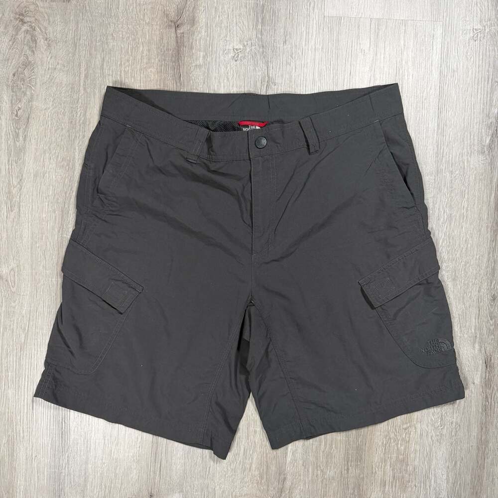 The North Face Men's Paramount Peak Cargo Hiking Shorts